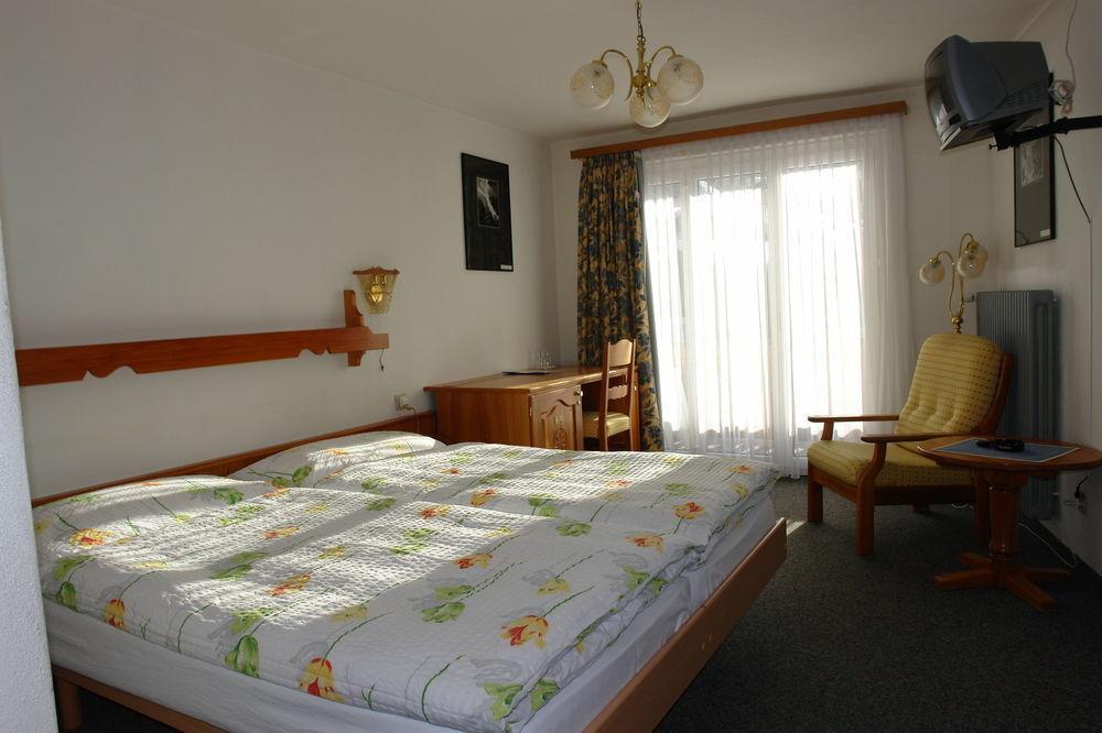 Hotel Rhodania Zermatt Ngoại thất bức ảnh